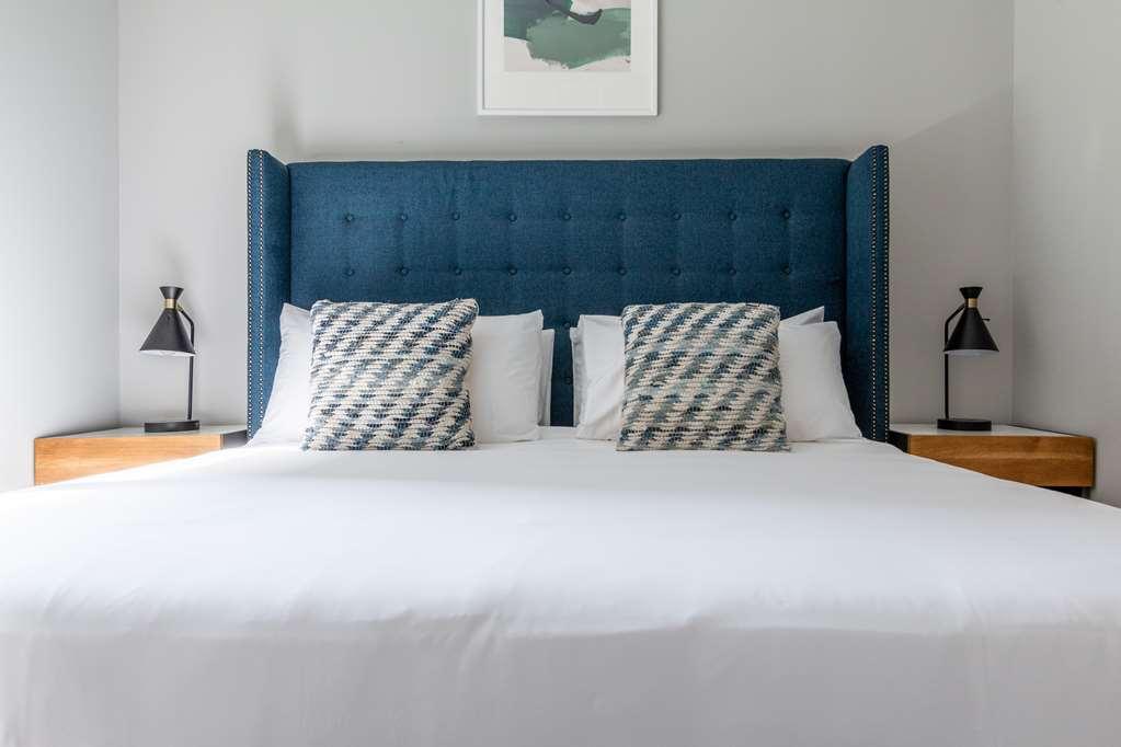 Mint House Columbus - Capitol Square Aparthotel Room photo